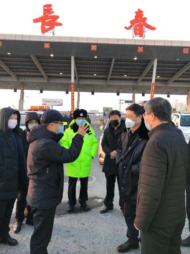 6 督导组在长春北高速口实地督导公路路网保通保畅和运输服务保障情况